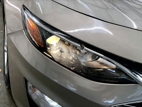 Used 2023 Chevrolet Malibu LT image 30