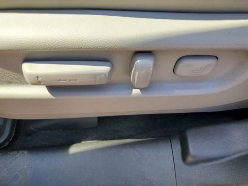 Used 2017 Honda Pilot Touring image 64