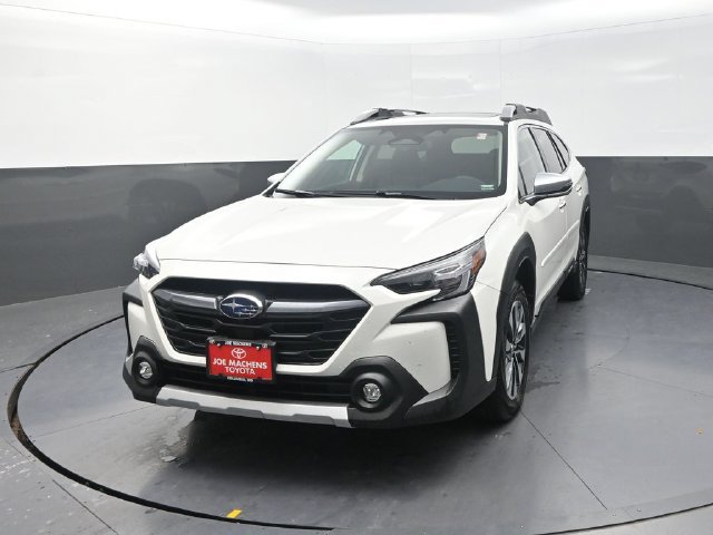 Used 2025 Subaru Outback Touring XT AWD/4WD image 2