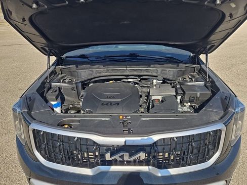 Used 2023 Kia Telluride LX FWD image 26