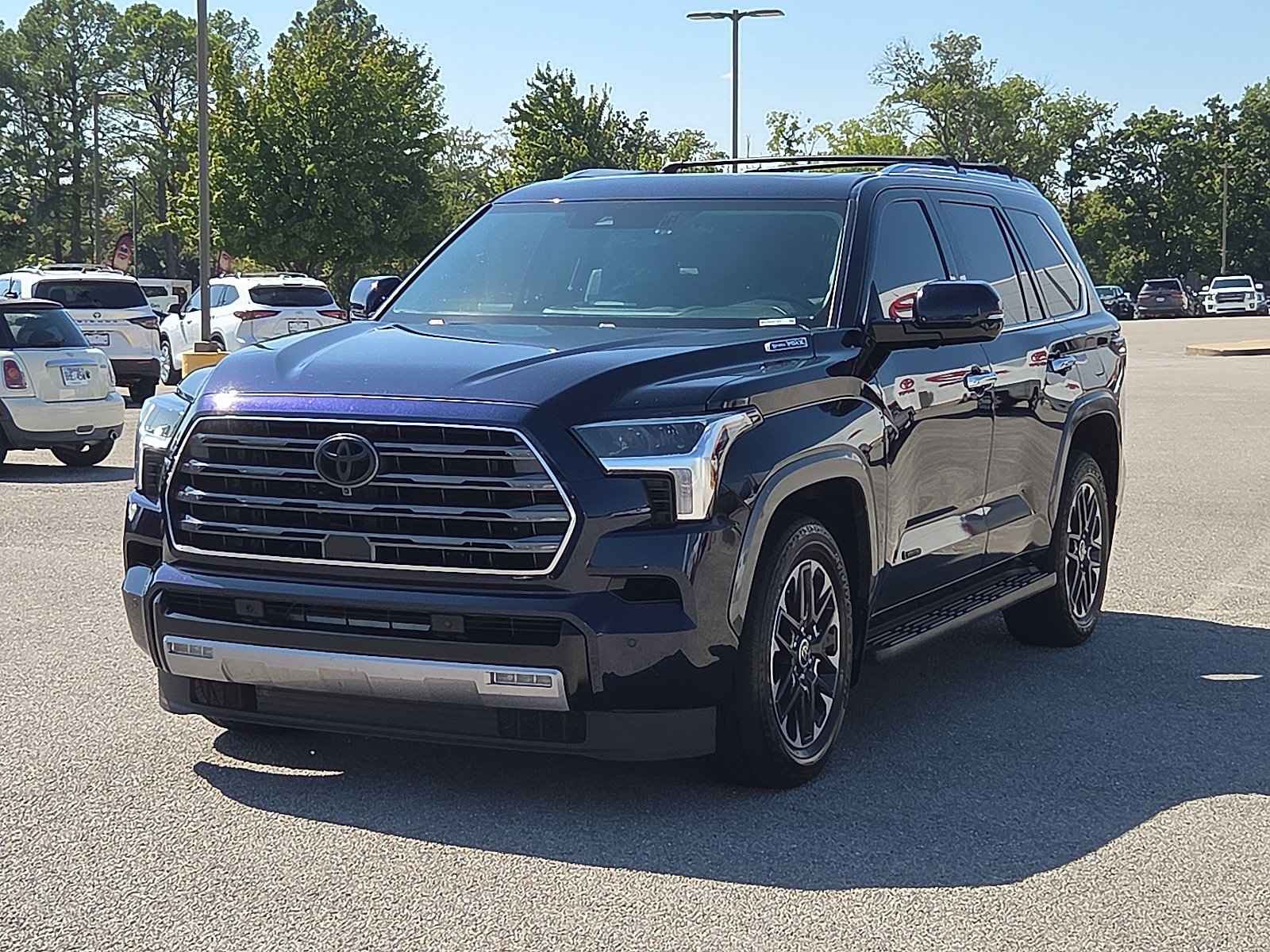 Used 2024 Toyota Sequoia Limited AWD/4WD image 2