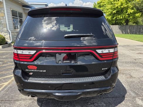 Used 2023 Dodge Durango GT image 3