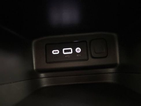 Used 2024 Chevrolet Equinox RS image 55