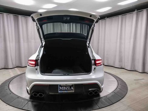 Used 2024 Porsche Macan image 26
