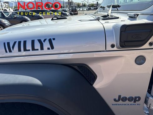 Used 2023 Jeep Wrangler Unlimited w/ Cold Weather Group image 23