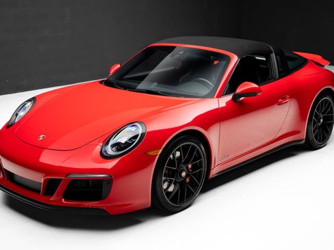 Used 2019 Porsche 911 Targa 4 GTS AWD/4WD image 5