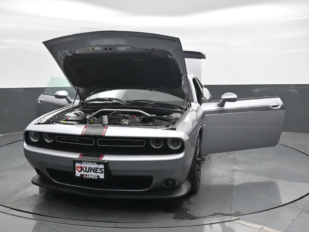 Used 2016 Dodge Challenger R/T Scat Pack RWD image 49