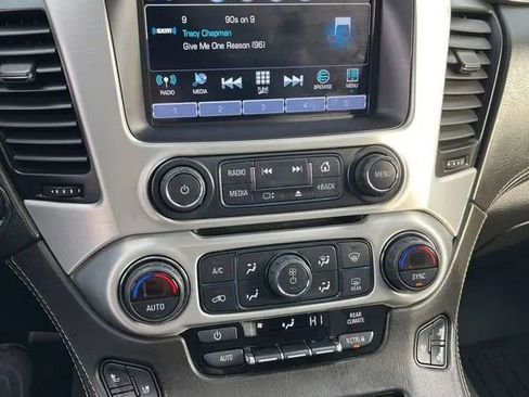 Used 2020 GMC Yukon SLT image 17
