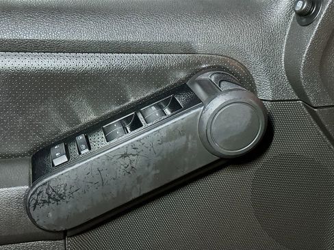 Used 2009 Ford Explorer Sport Trac Adrenalin AWD/4WD image 15