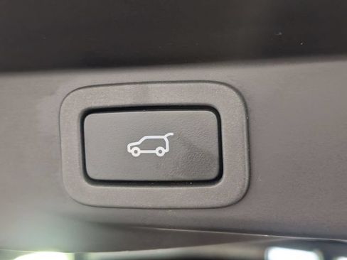 Used 2018 Land Rover Range Rover Sport HSE AWD/4WD image 29