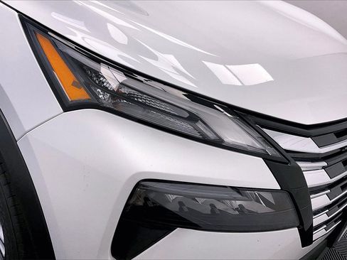 Certified 2025 Nissan Rogue S image 24