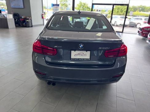 Used 2017 BMW 330i xDrive Sedan image 4