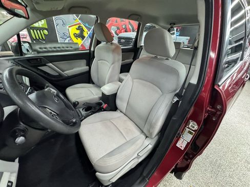 Used 2014 Subaru Forester 2.5i image 11