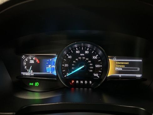 Used 2016 Ford Explorer XLT w/ Equipment Group 201A FWD image 32