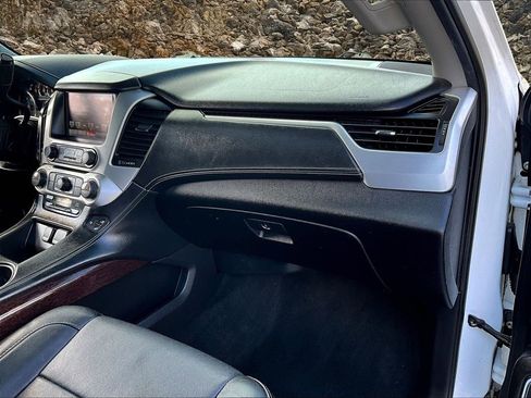 Used 2016 GMC Yukon SLT w/ Open Road Package image 16