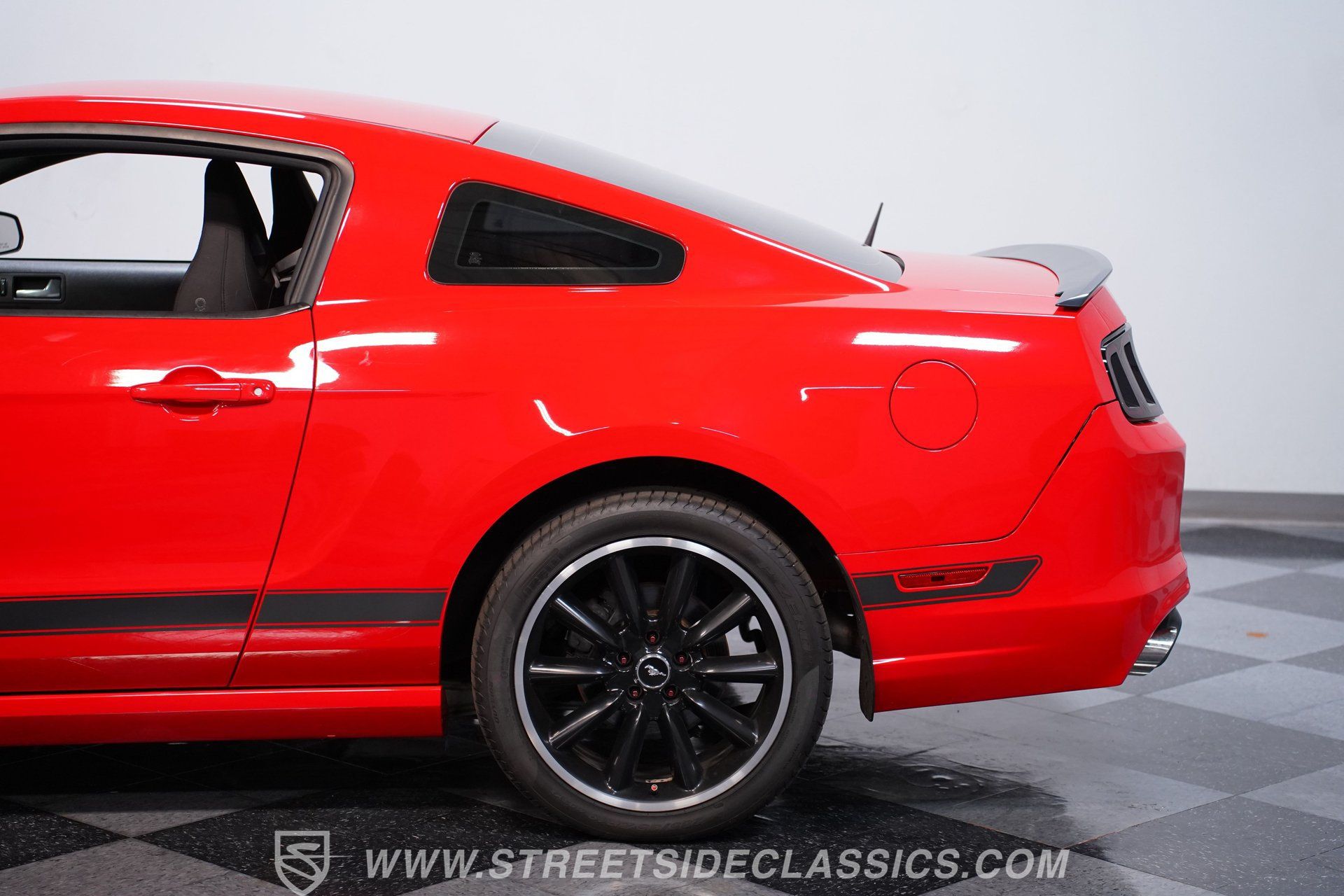 Used 2013 Ford Mustang Boss 302 w/ Boss 302 Accessory Pkg RWD image 20