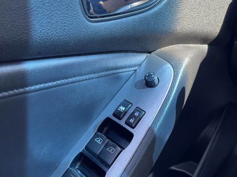 Used 2011 Nissan Altima 3.5 SR w/ 3.5SR Premium Pkg image 27