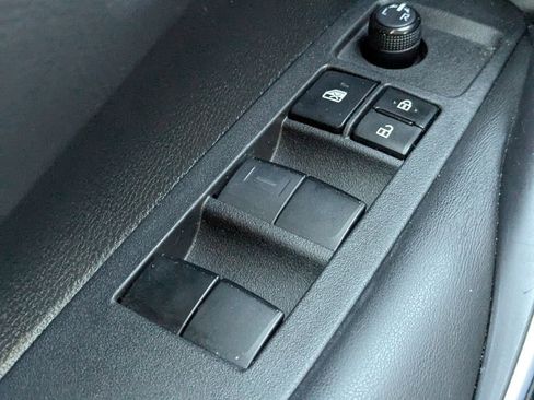 Used 2021 Toyota Corolla SE image 20