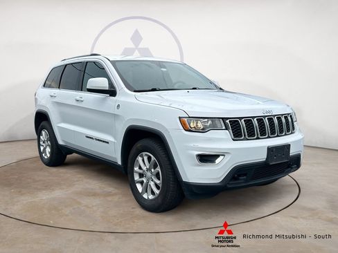 Used 2021 Jeep Grand Cherokee Laredo AWD/4WD image 1