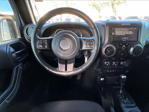 Used 2018 Jeep Wrangler Unlimited Sport S image 6
