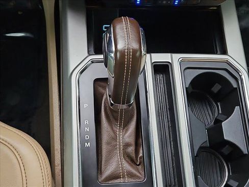 Used 2018 Ford F150 Lariat w/ Equipment Group 502A Luxury RWD image 12