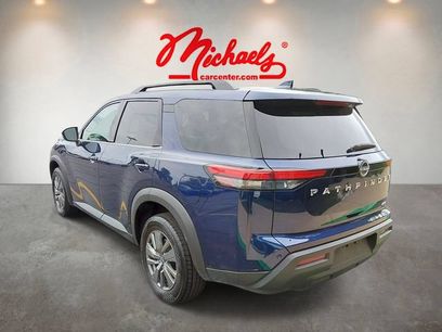 Used 2025 Nissan Pathfinder SV