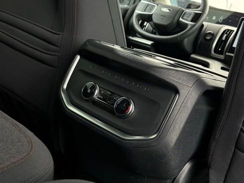 Used 2025 Ford Expedition Max Active image 18