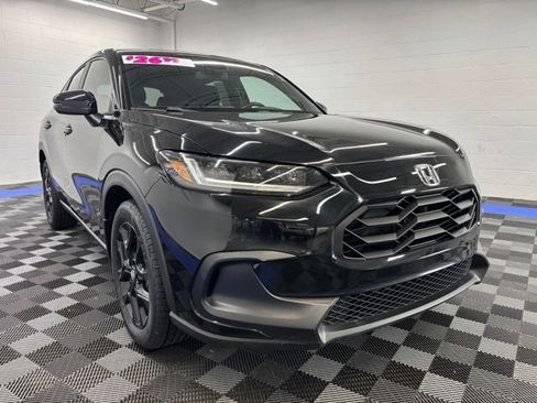 Used 2025 Honda HR-V Sport image 11