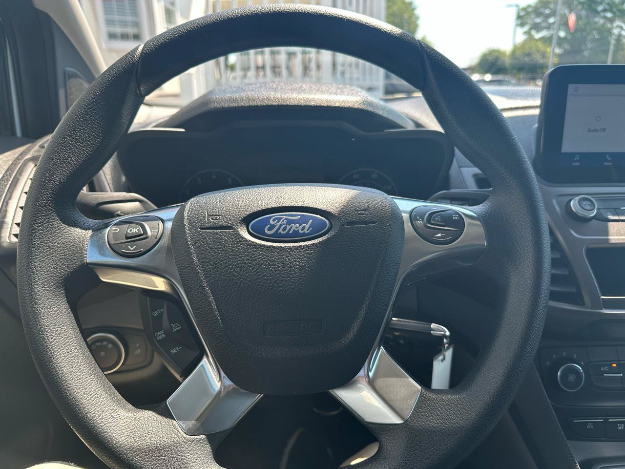 Used 2023 Ford Transit Connect XL FWD image 9