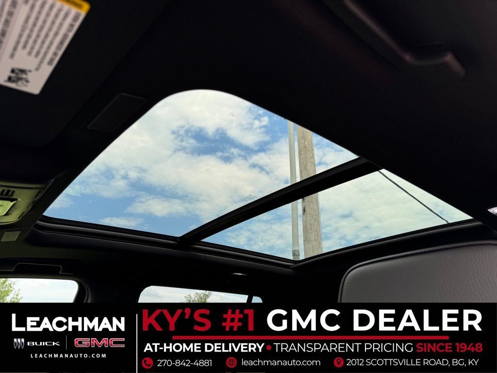 New 2026 GMC Yukon Denali w/ Denali Reserve Package AWD/4WD image 11