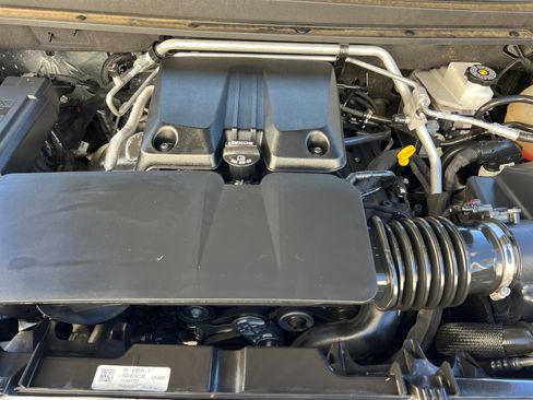 Used 2023 Chevrolet Colorado Z71 w/ Z71 Convenience Package 2 image 21