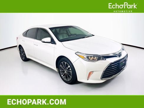 Used 2016 Toyota Avalon XLE FWD image 1