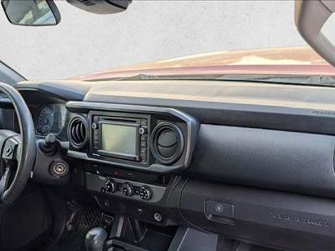 Used 2018 Toyota Tacoma SR w/ SR Convenience Package image 17
