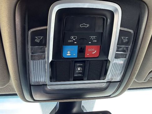 Used 2024 RAM 2500 Laramie AWD/4WD image 23