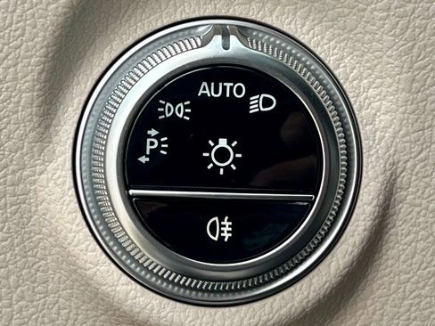 Certified 2023 Mercedes-Benz C 300 4MATIC Sedan image 25