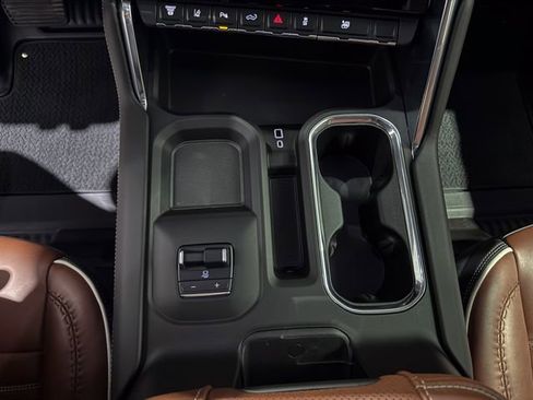 Used 2025 GMC Sierra 3500 Denali Ultimate image 14