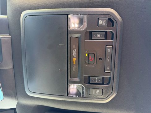 Used 2023 Toyota Tundra Platinum image 25