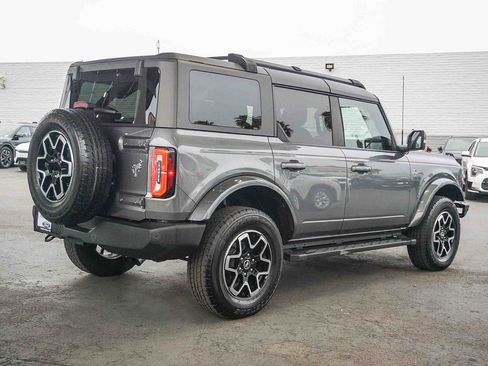 Used 2024 Ford Bronco Outer Banks AWD/4WD image 7