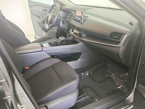 Used 2024 Nissan Rogue S FWD image 35
