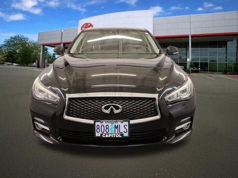 Used 2017 INFINITI Q50 Signature Edition w/ Cargo Package (L95) image 6