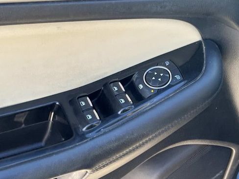 Certified 2019 Ford Edge SEL w/ Equipment Group 201A image 18