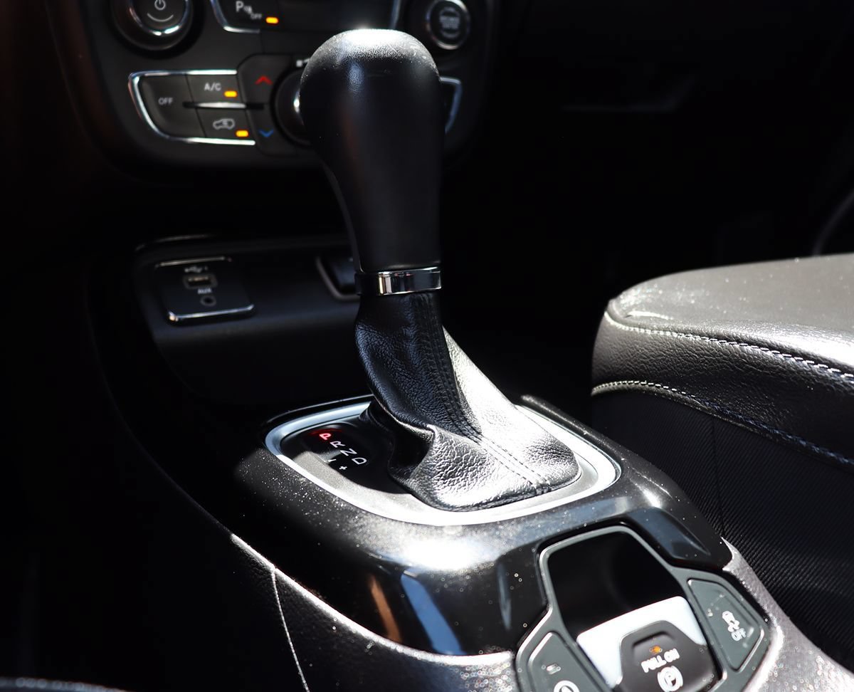 Used 2020 Jeep Compass Latitude FWD image 51
