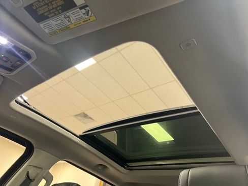 Used 2024 Toyota Tundra Limited image 24