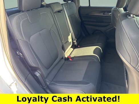 New 2025 Jeep Grand Cherokee Laredo w/ Luxury Tech Group I image 32