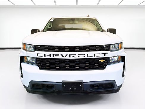 Used 2021 Chevrolet Silverado 1500 Custom RWD image 2