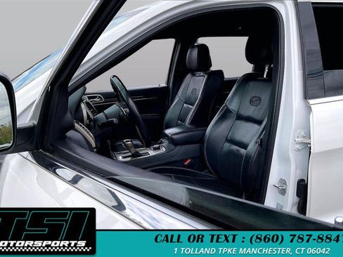 Used 2017 Jeep Grand Cherokee Overland AWD/4WD image 22