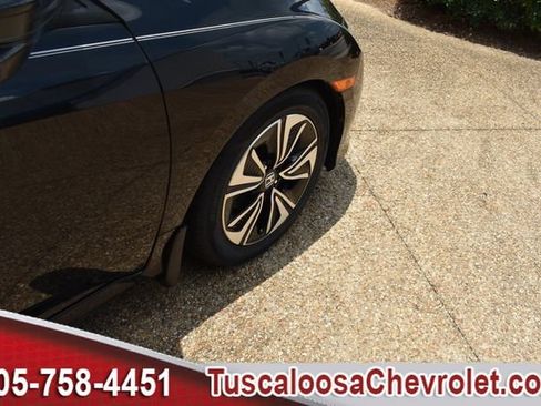 Used 2018 Honda Civic EX-T image 12