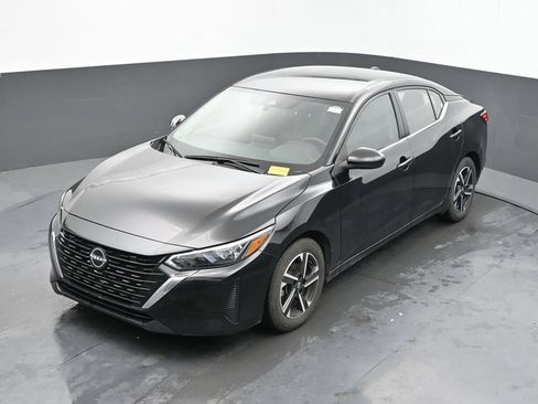 Used 2024 Nissan Sentra SV FWD image 25
