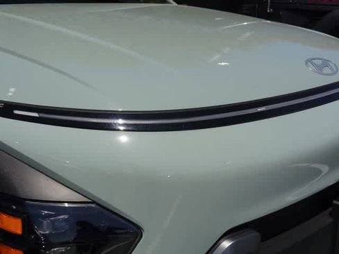Used 2025 Hyundai Kona SEL AWD/4WD image 17