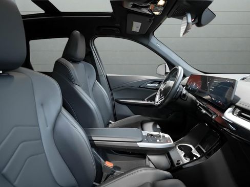 Used 2024 BMW X1 xDrive28i w/ M Sport Package image 38